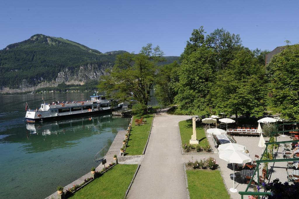 Hotel & Gasthof Fuerberg ซังคท์กิลเกอ ภายนอก รูปภาพ