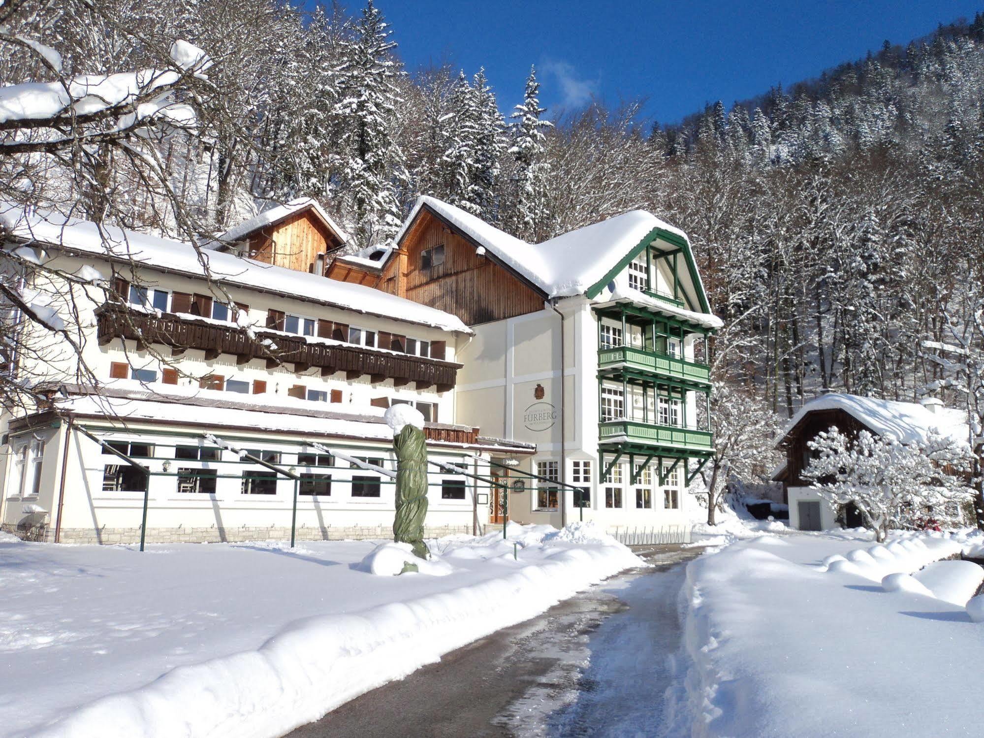 Hotel & Gasthof Fuerberg ซังคท์กิลเกอ ภายนอก รูปภาพ