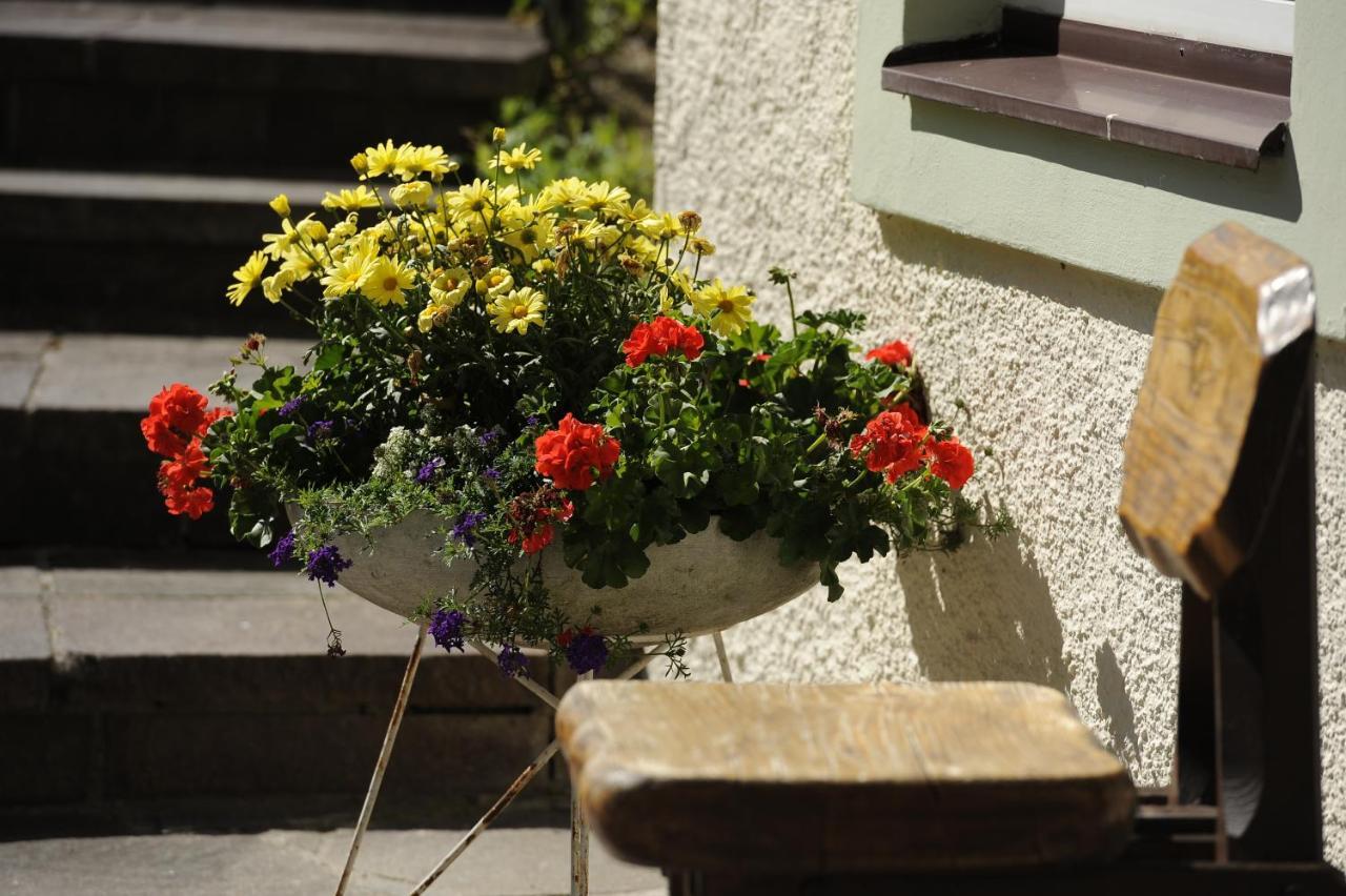 Hotel & Gasthof Fuerberg ซังคท์กิลเกอ ภายนอก รูปภาพ