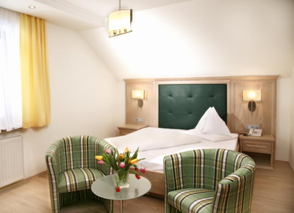 Hotel & Gasthof Fuerberg ซังคท์กิลเกอ ภายนอก รูปภาพ